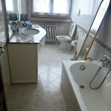 Via Jacopone 아파트 *